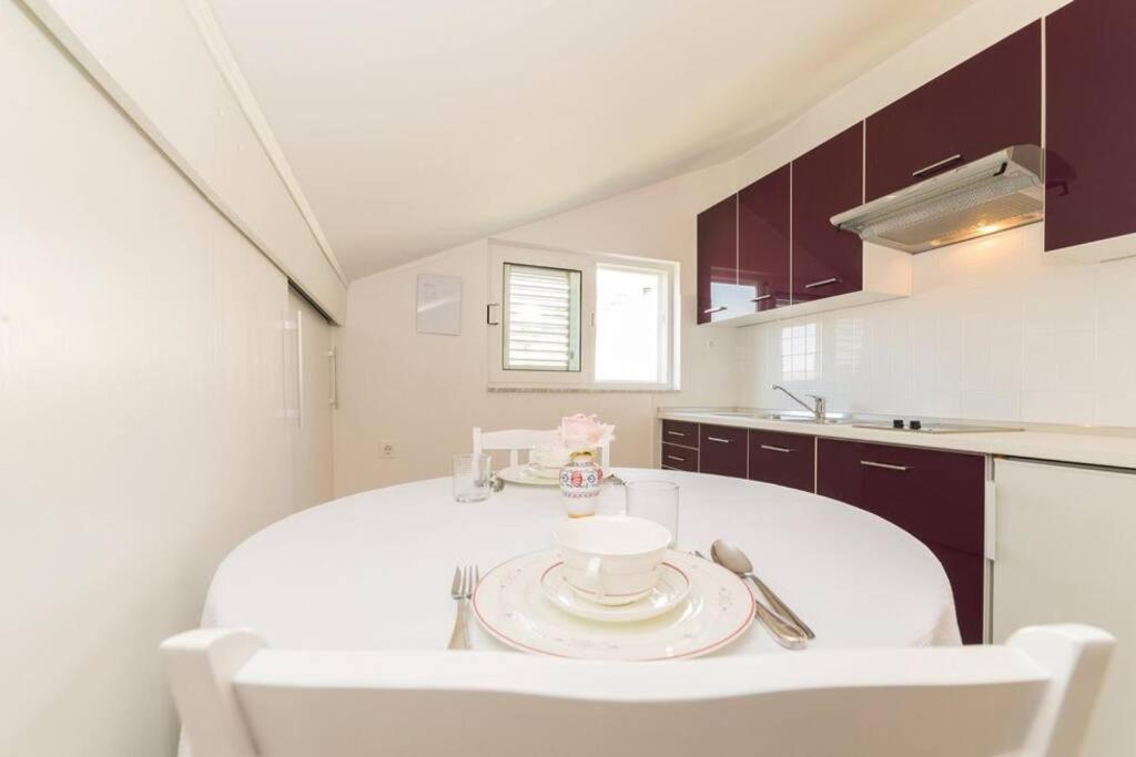 Apartman Maura วลาชิตชี ภายนอก รูปภาพ
